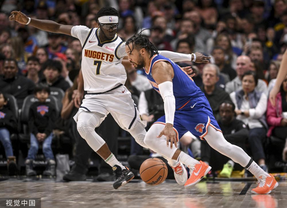 靠着顽强的 靠着顽强的