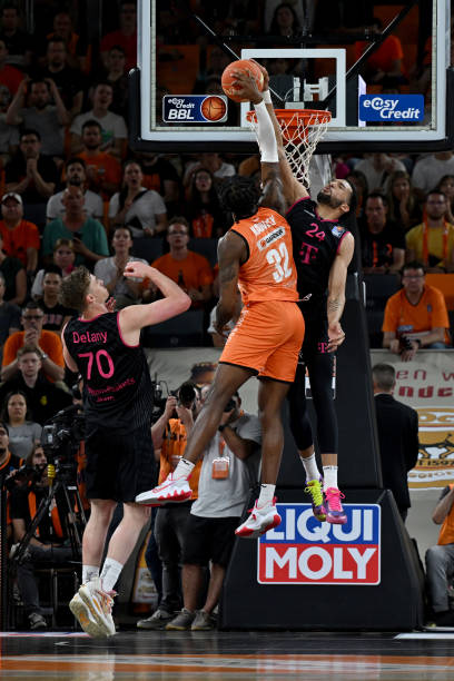 掌握在自己 掌握在自己